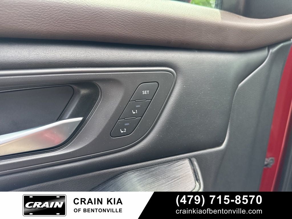 2022 Nissan Rogue SL - AWD / PANO ROOF / CLEAN CARFAX / 1 OWNER