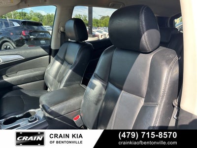 2017 Nissan Pathfinder SL - 4WD / LEATHER / AS-IS DUE TO AGE / MILES