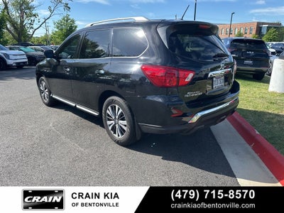 2017 Nissan Pathfinder SL - 4WD / LEATHER / AS-IS DUE TO AGE / MILES