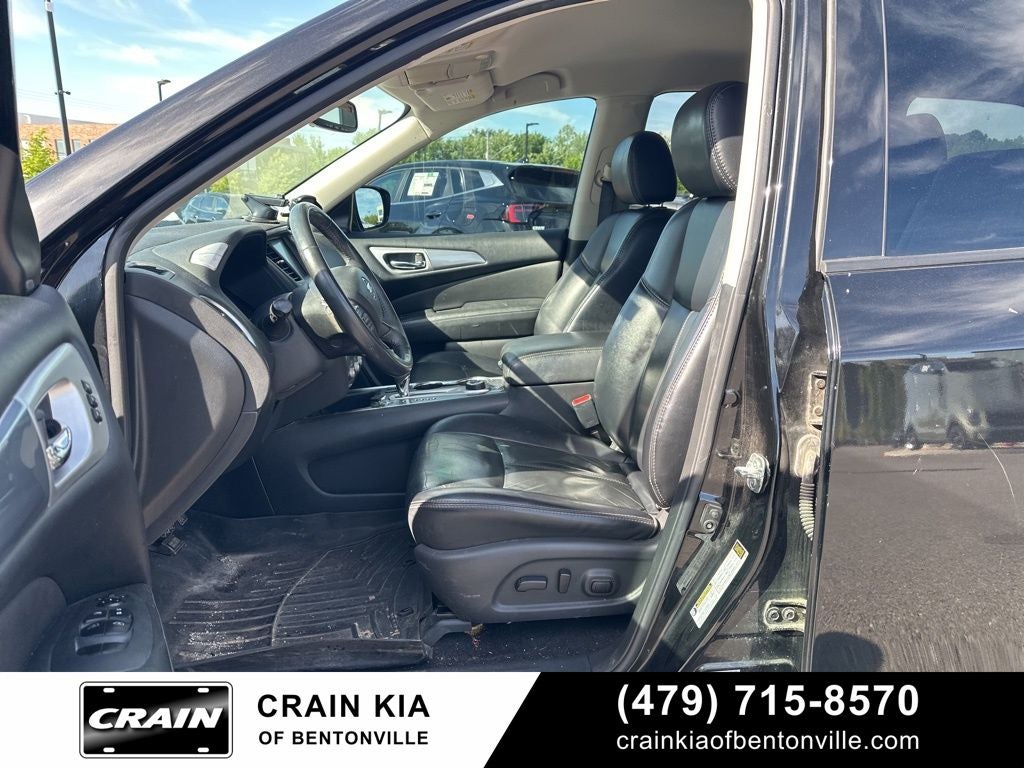 2017 Nissan Pathfinder SL - 4WD / LEATHER / AS-IS DUE TO AGE / MILES