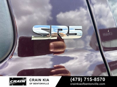 2018 Toyota Sequoia SR5 5.7L V8 - 4WD / SUNROOF