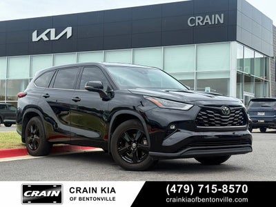 2022 Toyota Highlander LE - AWD