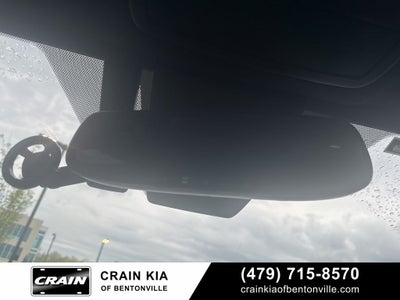 2025 Toyota Sienna Woodland Edition - AWD / DVD / SUNROOF
