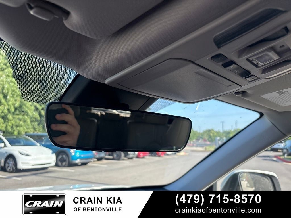 2022 Toyota Highlander XLE - SUNROOF / CLEAN CARFAX / ONE OWNER