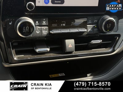 2023 Toyota Highlander XLE - SUNROOF / CARFAX ONE OWNER