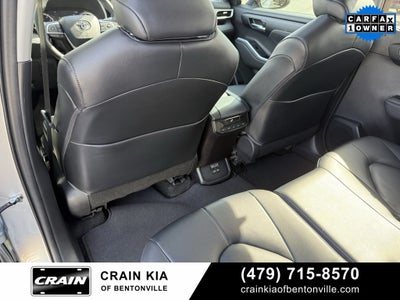 2023 Toyota Highlander XLE - SUNROOF / CARFAX ONE OWNER
