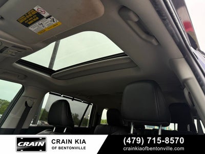 2023 Toyota Highlander XLE - AWD / SUNROOF