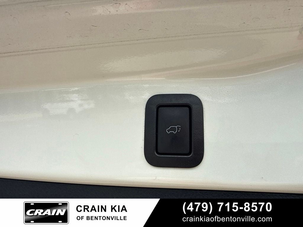 2019 Toyota Highlander SE - SUNROOF / CAPTAIN'S CHAIRS