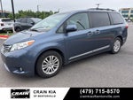 2017 Toyota Sienna XLE - SUNROOF / CLEAN CARFAX / LOW MILES!