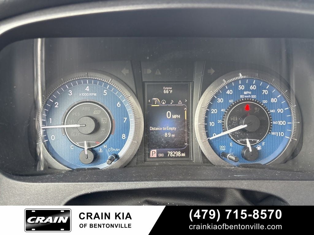 2017 Toyota Sienna XLE - SUNROOF / CLEAN CARFAX / LOW MILES!