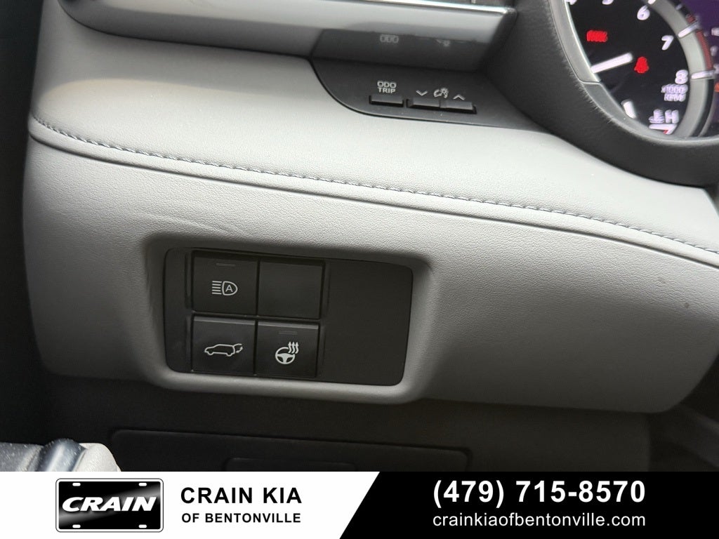 2020 Toyota Highlander Limited - CLEAN CARFAX / SUNROOF