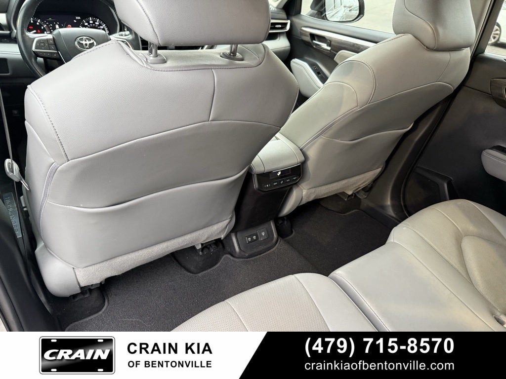 2020 Toyota Highlander Limited - CLEAN CARFAX / SUNROOF