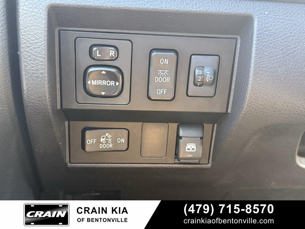 2015 Toyota Tundra SR5 - 4WD