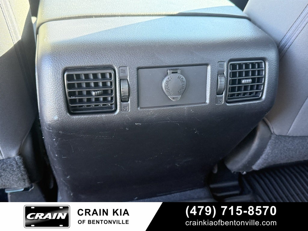 2015 Toyota Tundra SR5 - 4WD