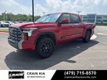 2024 Toyota Tundra Hybrid Platinum - 4WD / PANORAMIC SUNROOF / CARFAX ONE OWNER