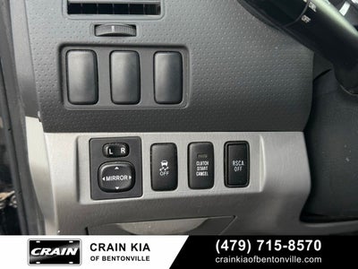 2013 Toyota Tacoma Base - 4WD / CARFAX ONE OWNER