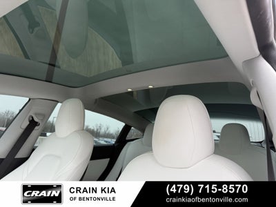 2020 Tesla Model 3 Long Range - AWD / CLEAN CARFAX