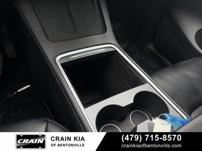 2024 Tesla Model Y Long Range - AWD / THIRD ROW! / CLEAN CARFAX