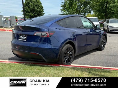 2022 Tesla Model Y Long Range - AWD / CLEAN CARFAX