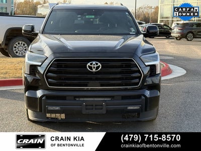 2025 Toyota Sequoia SR5 - 4WD / SUNROOF / CARFAX ONE OWNER