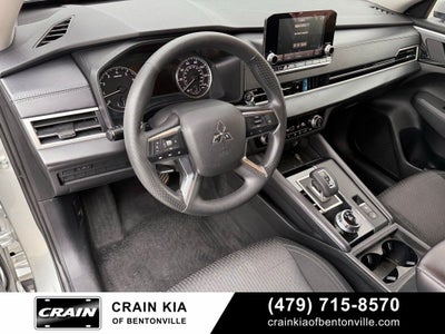 2024 Mitsubishi Outlander ES - 4WD / CLEAN CARFAX HISTORY