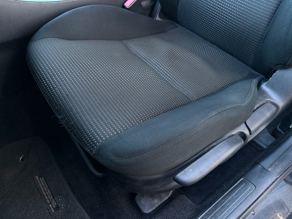 2012 Mazda Mazda3 i Sport - CLEAN CARFAX