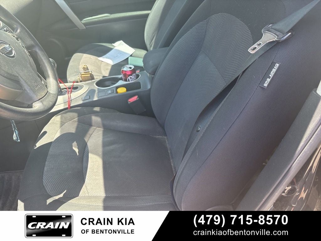 2013 Nissan Rogue S - AWD / CLEAN CARFAX / ONE OWNER