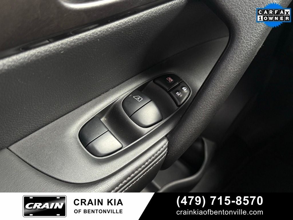 2020 Nissan Rogue SV - AWD / CARFAX ONE OWNER