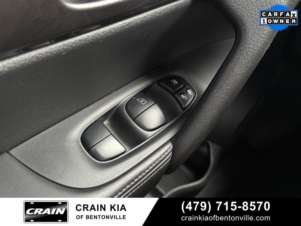 2020 Nissan Rogue SV - AWD / CARFAX ONE OWNER