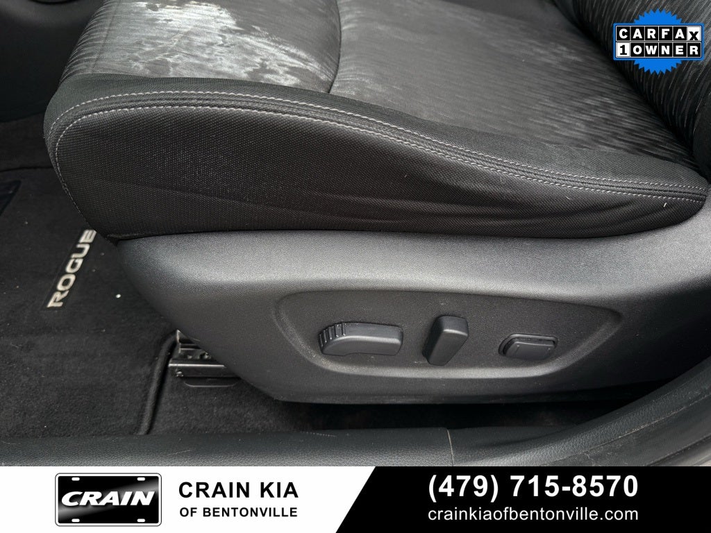 2020 Nissan Rogue SV - AWD / CARFAX ONE OWNER