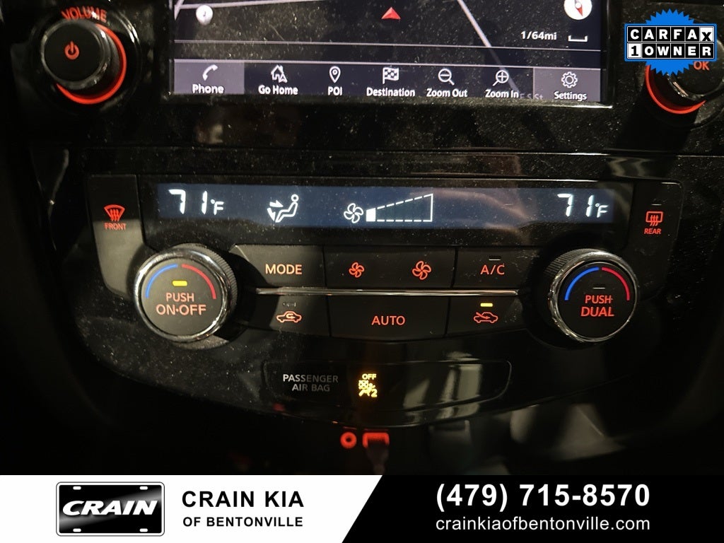 2020 Nissan Rogue SV - AWD / CARFAX ONE OWNER