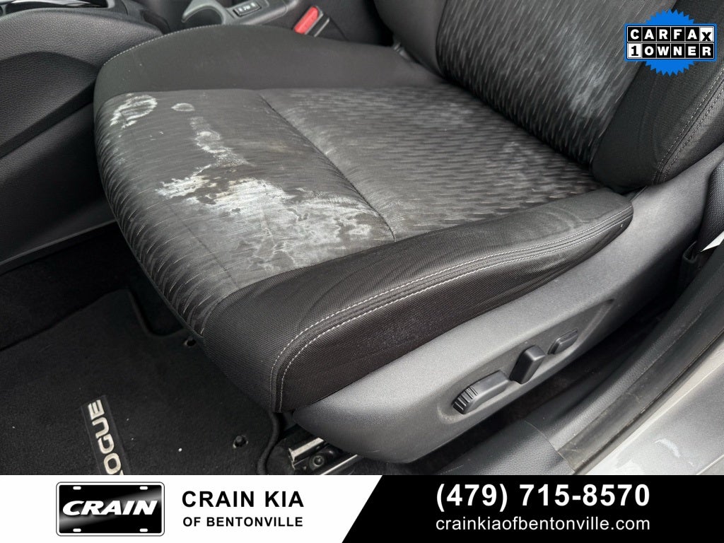 2020 Nissan Rogue SV - AWD / CARFAX ONE OWNER