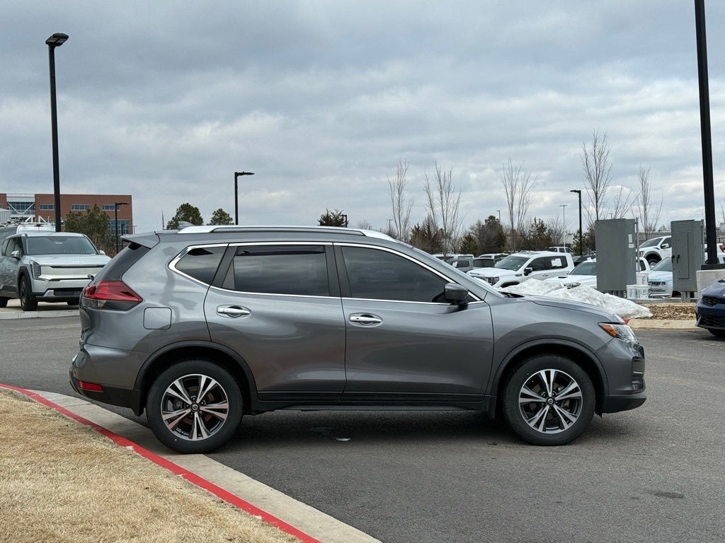2020 Nissan Rogue SV - AWD / CARFAX ONE OWNER