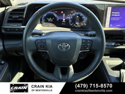 2023 Toyota Crown Limited - AWD / PANORAMIC SUNROOF