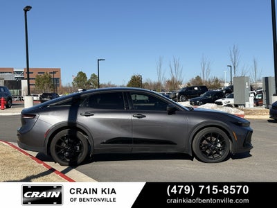 2023 Toyota Crown Limited - AWD / PANORAMIC SUNROOF