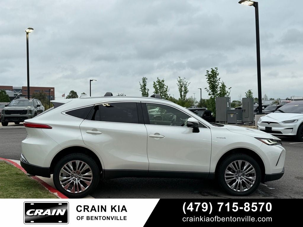 2021 Toyota Venza XLE - AWD / CLEAN CARFAX HISTORY