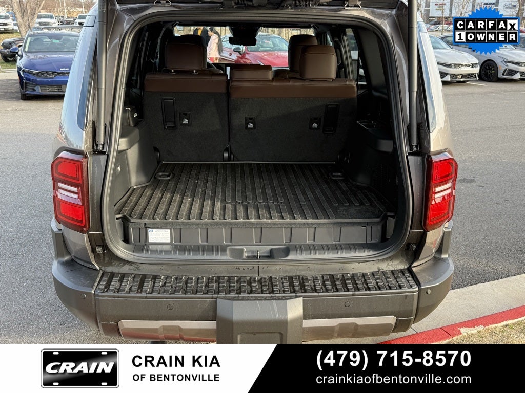 2025 Toyota Land Cruiser Base - PREMIUM / 4WD / SUNROOF / 1 OWNER