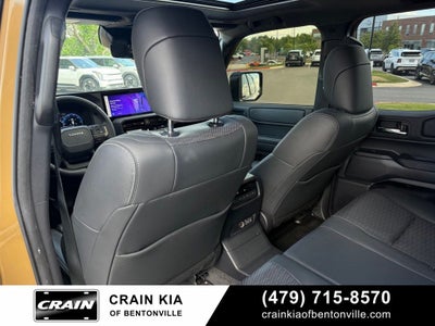 2024 Toyota Land Cruiser Base - 4WD / SUNROOF / ONE OWNER