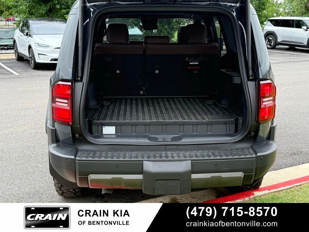 2026 Toyota Land Cruiser Base - 4WD / SUNROOF / CLEAN CARFAX / ONE OWNER