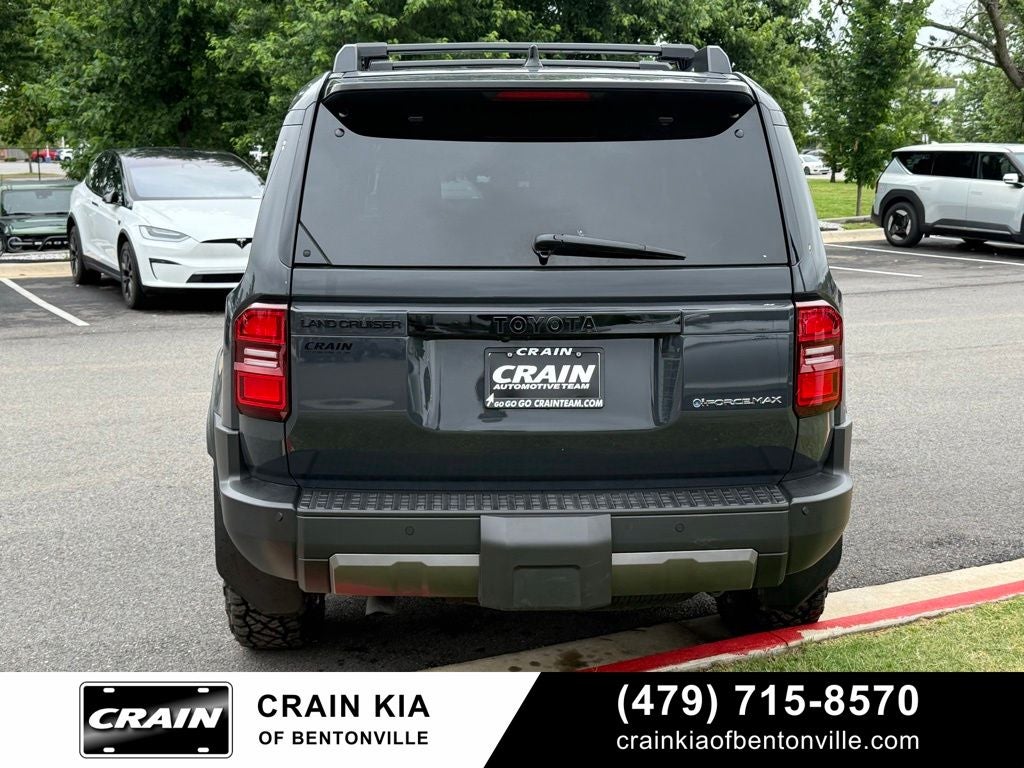 2026 Toyota Land Cruiser Base - 4WD / SUNROOF / CLEAN CARFAX / ONE OWNER