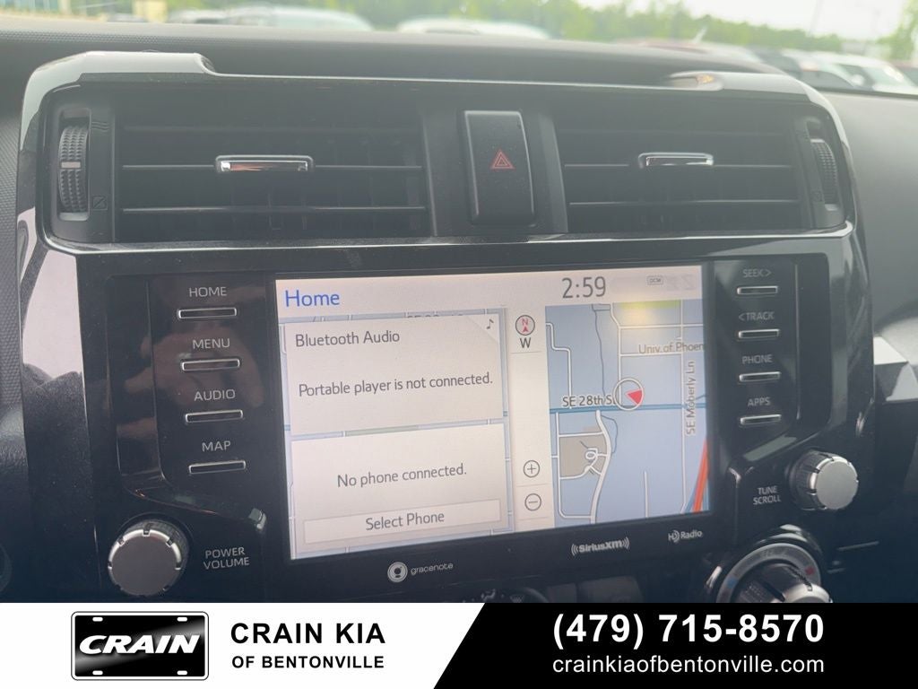 2020 Toyota 4Runner Venture - 4WD / LIFTED! / CLEAN CARFAX / ONE OWNER
