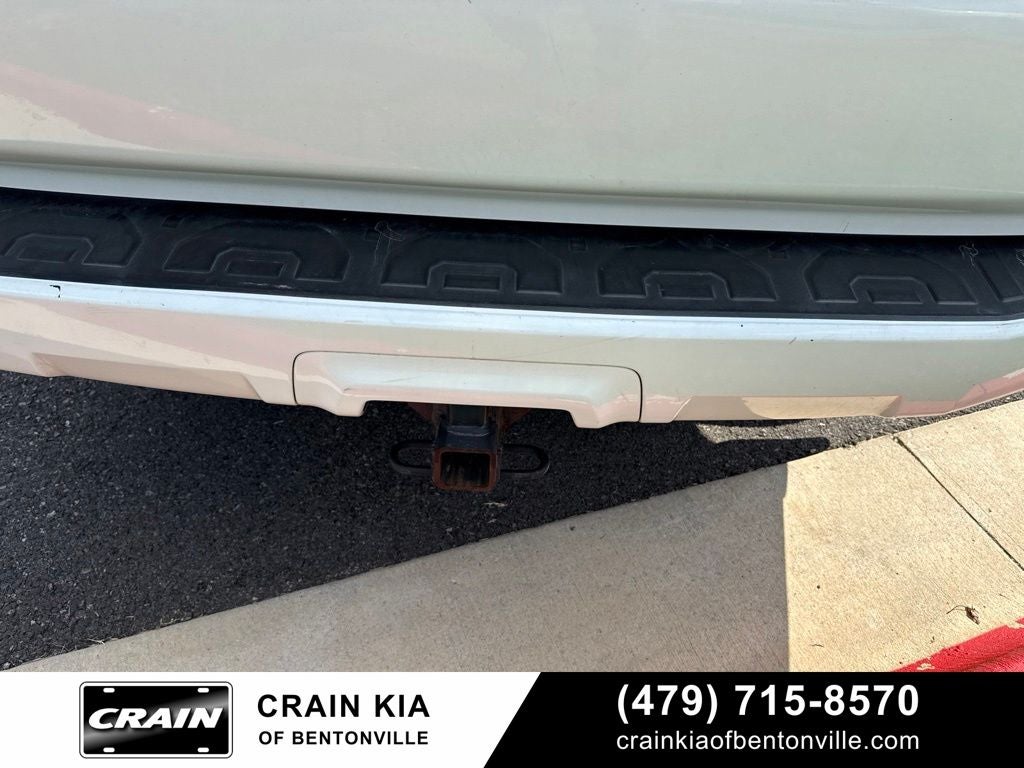 2018 Toyota 4Runner SR5 - 4WD / CLEAN CARFAX