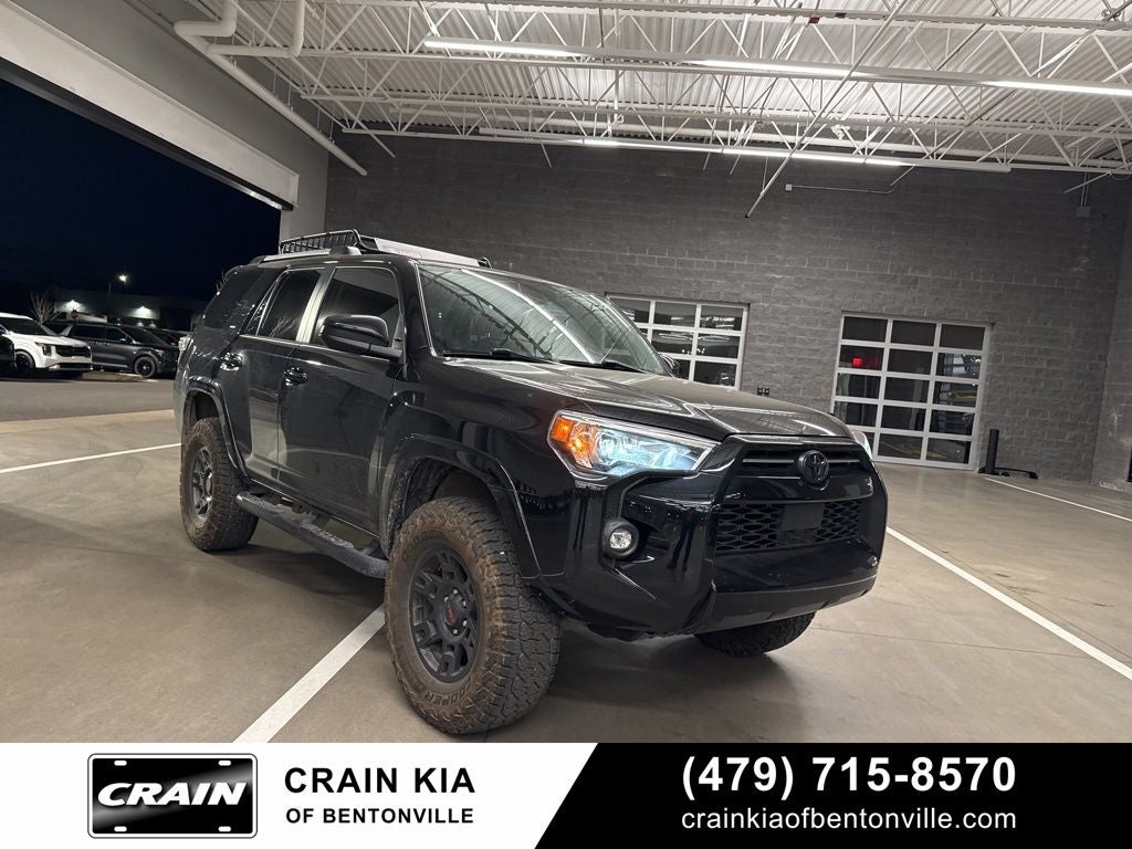 2023 Toyota 4Runner SR5 - 4WD / LIFTED! / 3RD ROW