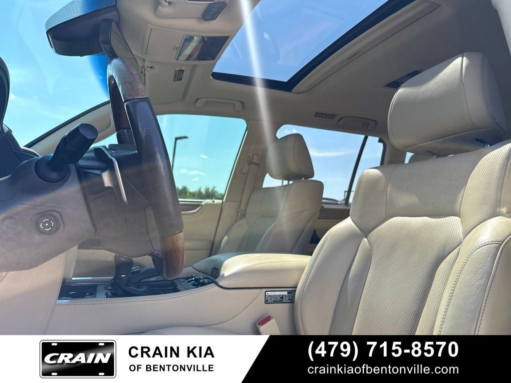 2016 Lexus LX 570 - 4WD / SUNROOF