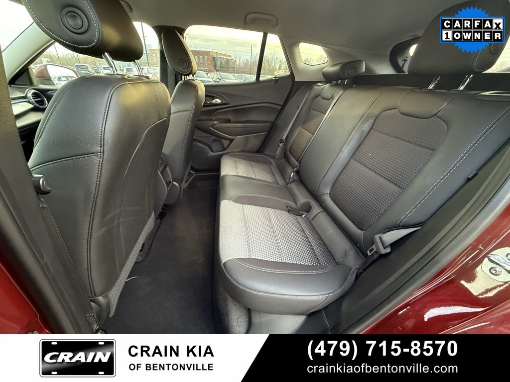 2025 Chevrolet Trax LT - CLEAN CARFAX / ONE OWNER