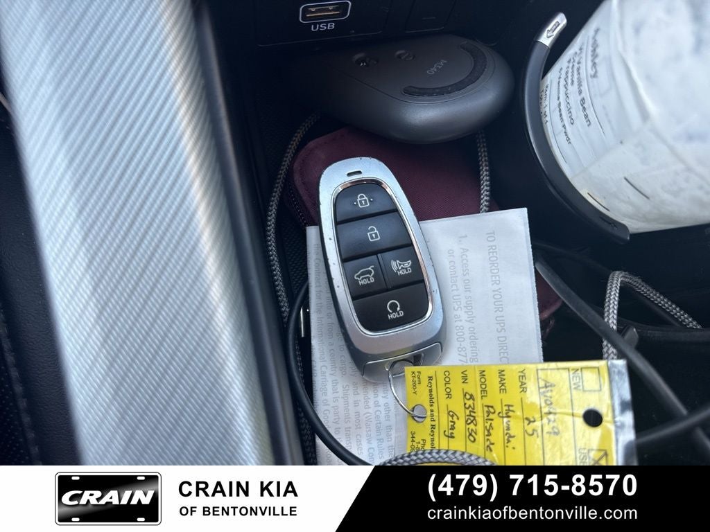 2025 Hyundai Palisade SEL - AWD / CLEAN CARFAX / ONE OWNER