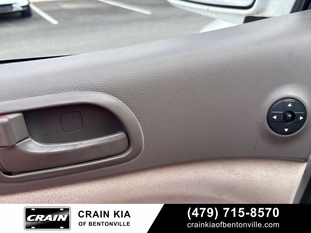 2008 Kia Sedona LX - AS-IS / CLEAN CARFAX