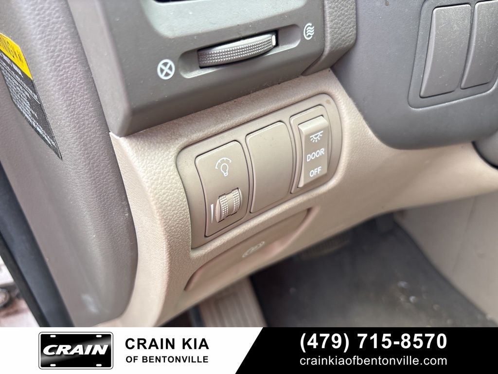 2008 Kia Sedona LX - AS-IS / CLEAN CARFAX