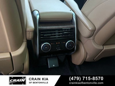 2025 Land Rover Range Rover SE LWB - 3RD ROW / AWD / ONE OWNER