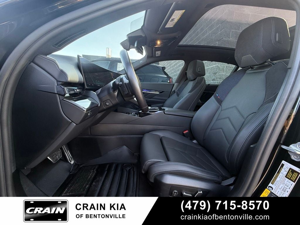 2024 BMW i5 M60 - AWD / PANORAMIC SUNROOF / CLEAN CARFAX